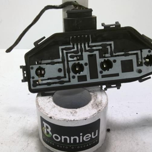 96051938-fa3445cb-c1af-4061-98e9-6005d6cbd615-Piece-96051938-Platine-feu-arriere-droit-7H5945258A-VOLKSWAGEN-TRANSPORTER-5-PHASE-2-20-TDI-16V-TURBO-cf4156c7a308b5ad48fc6da594564ce4dda5093d5d7a13eb0ebf3f238ce9c5d5_m.jpg