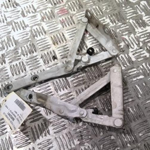 96052001-833dfa64-e2fc-453b-bd7f-7929a6feb459-Piece-96052001-Charniere-de-capot-7H0823301D-VOLKSWAGEN-TRANSPORTER-5-PHASE-2-20-TDI-16V-TURBO-4d8062a88af073891b0fc14f45c64c0706cc5197fe87eb949c72aaf0fc4c13bc_m.jpg