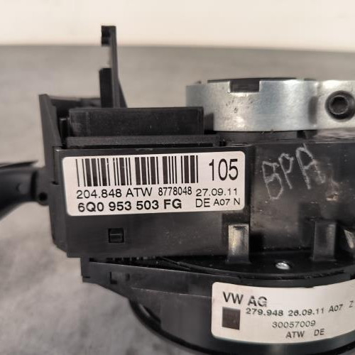 96052002-6a6e0e81-b558-459f-a64a-91fb41b767b2-Piece-Com-Bloc-Contacteur-TournantCommodo-Essuie-GlaceCommodo-Phare-6Q0953513AP9B9-VOLKSWAGEN-TRANSPORTER-5-PHASE-2-aa938764d900a2e528ad60682390ec7b10823c416823aba17977d81af79bd594_m.jpg