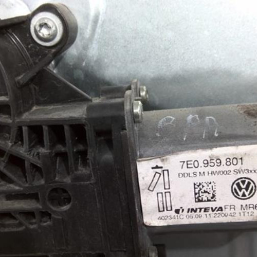 96052011-f34624a2-60b4-4882-885e-8f841dc0dc90-Piece-96052011-Leve-vitre-electrique-avant-gauche-7E0837753E-VOLKSWAGEN-TRANSPORTER-5-PHASE-2-20-TDI-16V-TURBO-1ad57b065e87658aa4f675910dadd12deb76aa99b75ba3a8cba99068f86ead4c_m.jpg