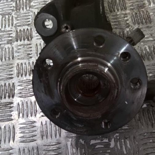 96077396-c24c472c-5620-4152-ae24-f3274fd0c376-Piece-96077396-Moyeu-avant-gauche-7H0498611-VOLKSWAGEN-TRANSPORTER-5-PHASE-2-20-TDI-16V-TURBO-c12956f70d1bcd54455b2b98ecb2437b1a6904cd9f2f58b5d0e4a2794981d3d3_m.jpg