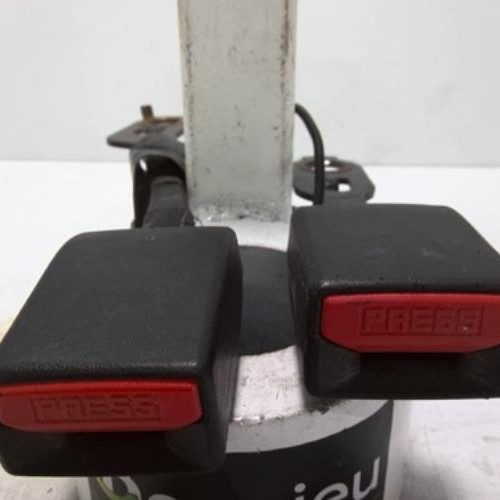 96226863-7a99de29-7b0f-4134-a488-f3510e027a5e-Piece-96226863-Attache-ceinture-avant-droit-98083807XT-CITROEN-JUMPY-3-XS-20-BLUE-HDI-16V-TURBO-e9649ea0df3d50896fced3946f90a8f4f1f8b7e7ef433d299fcb6cfe58c9a9af_m.jpg