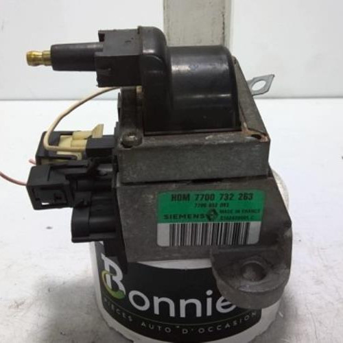 96255527-38d7adb7-cd44-451e-b8e4-2f0e91d43bd5-Piece-96255527-Bobine-7701031135-RENAULT-CLIO-1-PHASE-1-12i-8V-81047f0df3a4aee3b9956f41b0dea8ab7ef5b41923d254fa88268deec88ef19a_m.jpg