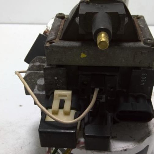 96255527-e191d745-33db-40bb-b858-6cb7c769f10d-Piece-96255527-Bobine-7701031135-RENAULT-CLIO-1-PHASE-1-12i-8V-b6c2a5286f1e1e50a969b0aa7095aed63077be6f5432eab71ff0fc27f48b0470_m.jpg