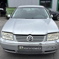 Vehicule-VOLKSWAGEN-BORA-2003-16481cb958ba639a5d7a8a601efdf905883082aca8cc554019a8898f9c3192e6_m.jpg