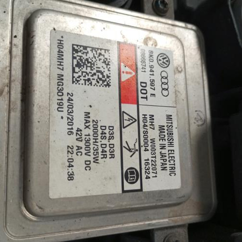 96274171-420e7b46-27a1-4c6d-b2b9-ee061776c330-Piece-Optique-avant-principal-droit-feuxphare-5G0941752C-VOLKSWAGEN-GOLF-7-PHASE-1-9d261b4d0256c4ec099cde3b86049cd5914d495b0d6747cb40112bab4a474470_m.jpg