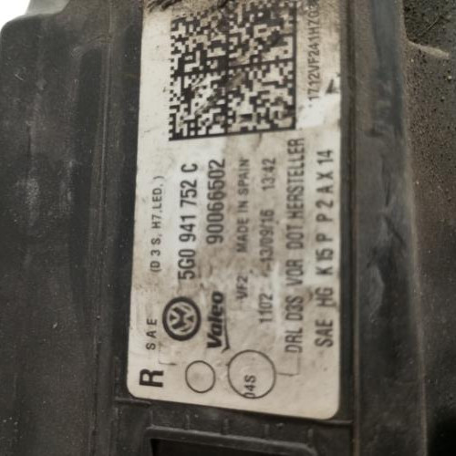 96274171-805e63ec-0e41-4fc2-817e-b0617ce0ce74-Piece-Optique-avant-principal-droit-feuxphare-5G0941752C-VOLKSWAGEN-GOLF-7-PHASE-1-509726942e592b395f72d8c326afe59302342bc85c477f12e7d92b87b1bfbd94_m.jpg