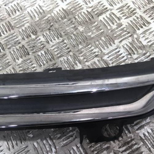 96310842-36dcadc8-5a85-454f-aac5-5061b9760db1-Piece-96310842-Calandre-9800977080-CITROEN-C4-PICASSO-2-PHASE-1-16-HDI-8V-TURBO-6aa86fa4f4c53faee4903ec233eb7fc0ea21807fe2a704ac3dc6d13e79fb2c7b_m.jpg