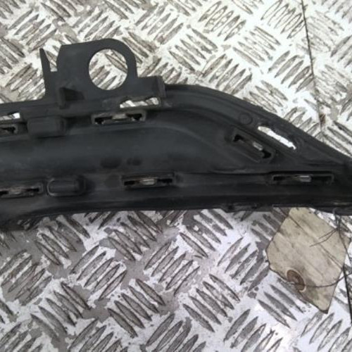 96310842-f6de2d86-9bab-4048-a338-6427a48ab282-Piece-96310842-Calandre-9800977080-CITROEN-C4-PICASSO-2-PHASE-1-16-HDI-8V-TURBO-7d75ee27880f0d35dd8bbb72195afd8cde2c80c514ca5b2f457bc10a0fcf8c28_m.jpg