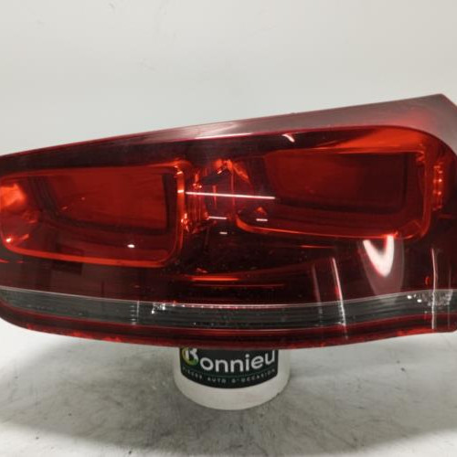 96310851-e8365e14-50a2-4404-a1e4-5b3c7ca037be-Piece-Feu-arriere-principal-droit-feux-9677502580-CITROEN-C4-PICASSO-2-PHASE-1-6b4a3d03fc8a3a6eb106d1d2ab5327cad621d1d0d7a7782d58d640c8d292a95e_m.jpg