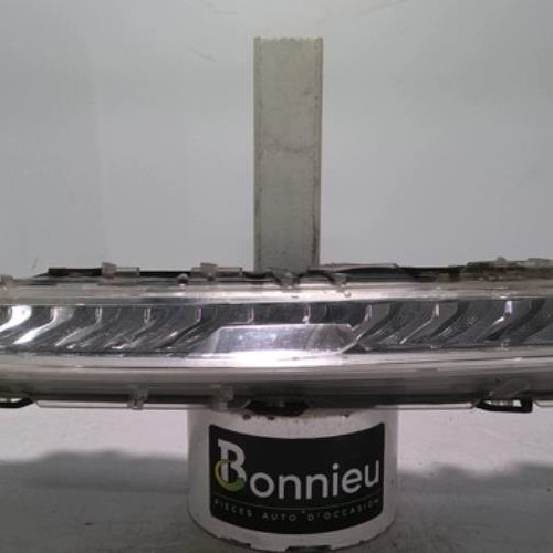 96310854-1fdfe50f-0376-4c31-8baa-2f2a251f138f-Piece-96310854-Feu-diurne-avant-gauche-9833404080-CITROEN-C4-PICASSO-2-PHASE-1-16-HDI-8V-TURBO-976016b9d42cbc496d465ba9f639f962211f38533fd8b4f61963089cbcafab04_m.jpg
