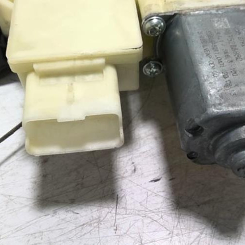 96312688-21080a30-99f7-42ce-a682-d1bbd6ad1bfd-Piece-96312688-Leve-vitre-electrique-avant-droit-9826076280-CITROEN-C4-PICASSO-2-PHASE-1-16-HDI-8V-TURBO-bc47bbc41023d00f16f242070444c8dd255ae486f92076c5cbc0f9380e1cbecf_m.jpg