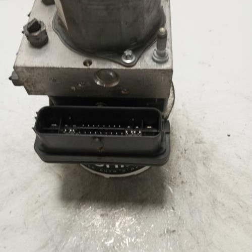 96313219-c4b96d4f-e9e0-443e-8896-2f559701a52e-Piece-Bloc-ABS-freins-anti-blocage-1613128080-CITROEN-C4-PICASSO-2-PHASE-1-4a1ca18cc277848867c43592581089173a5d4658a468bfb1f78f3b1a6a75830b_m.jpg