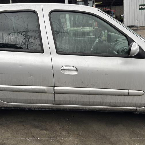 Vehicule-RENAULT-CLIO%25202%2520CAMPUS%2520PHASE%25201-2007-6b447fbfa9f783dd60692c24d27e0782e2e9a37cfa24a6a6f0ece6f17299fb19_m.jpg