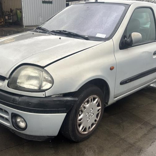 Vehicule-RENAULT-CLIO%25202%2520PHASE%25201-1999-b3df682d7d4b572fb587ffc0203252b825e53327a546d09f9da183afc2936a0e_m.jpg