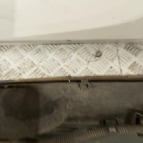 97101979-630aade2-e155-4a1b-9265-a92f8826103d-Piece-Pare-choc-arriere-00007410AR-CITROEN-C4-PICASSO-1-b792cb1f2d8a72c864ed1719678375ff23be2babb70f6618b7bba973e9e1c76f_m.jpg