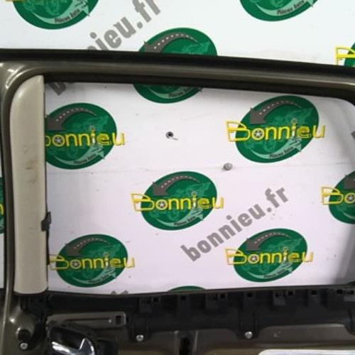 97101988-51b37c06-b897-4f3a-b468-7bb9df28977a-Piece-97101988-Porte-arriere-droit-00009008P7-CITROEN-C4-PICASSO-1-16-HDI-16V-TURBO-ec9f74fddd51de3757a41336c46726c9ec14d9dd023b44417a95ab4ea0074f05_m.jpg