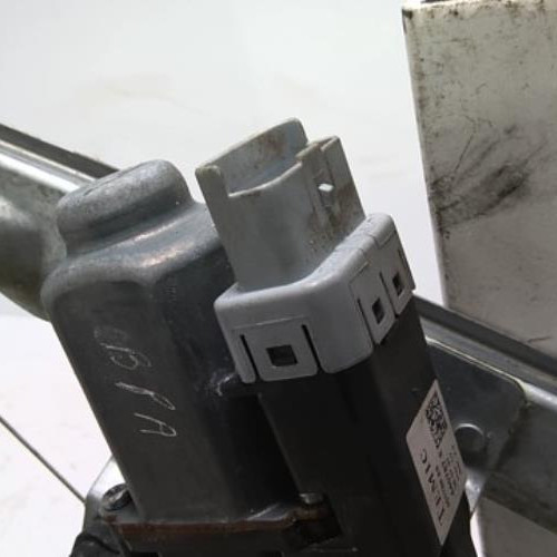97102304-2958ac53-9e68-4a20-8692-48d44b31da0d-Piece-97102304-Leve-vitre-electrique-arriere-gauche-00009223E0-CITROEN-C4-PICASSO-1-16-HDI-16V-TURBO-a6cf464e5076e1e5659b627e3547969e7a80486c1fee0d8952ab6f139ed39e18_m.jpg