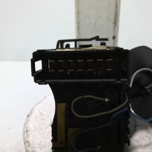 97178504-3113cd0c-7631-4f4e-bb18-fdde1e1b34d1-Piece-97178504-Commodo-phare-7701059356-RENAULT-TRAFIC-2-PHASE-2-20-DCI-16V-TURBO-8a7cd38e1050292611be549a0de9f359ebff1d3a2f0e4484fec2616c49708e82_m.jpg