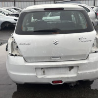 Vehicule-SUZUKI-SWIFT%25203-2009-262b13fc90bbcae16d1d35057d69e45e99adcd04db3b012ee2a549215bc9904e_m.jpg