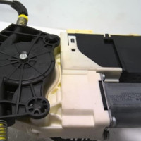 97197251-f2078763-d32b-41f1-b7ff-5152a507ec86-Piece-97197251-Leve-vitre-electrique-avant-droit-9222J9-PEUGEOT-307-PHASE-2-16-HDI-16V-TURBO-29b90540effcdf87118074af2aca5982255e8f6bdb3d3a8daacfb7bc15d942a3_m.jpg