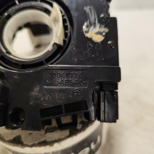 97401369-eb2dbdcf-ff68-4c25-9eb1-2a39232adb49-Piece-Contacteur-tournant-5Q0953549E-VOLKSWAGEN-GOLF-7-PHASE-1-1e81cabb749972318decab7beb3bc31f0f333b40a4c57307a691fb0c8fe7585a_m.jpg