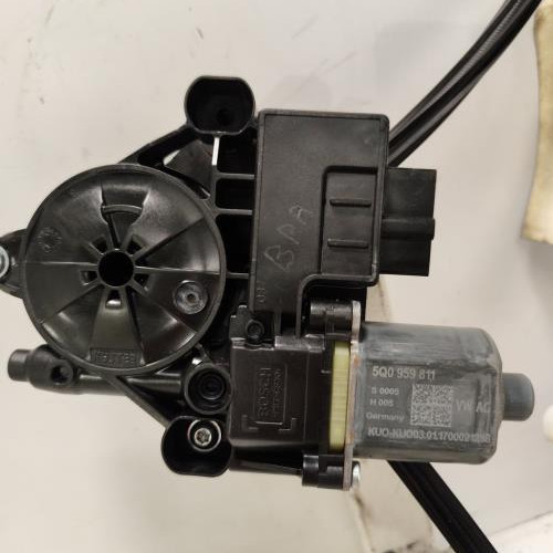 97401377-6ca3f04f-b2b3-49d7-8836-14d7e17188a5-Piece-Leve-vitre-electrique-arriere-gauche-5G4839461C-VOLKSWAGEN-GOLF-7-PHASE-1-60ef73daa4965899964903edb952f6dd85a370624e171aab04c3558a5eb102a0_m.jpg