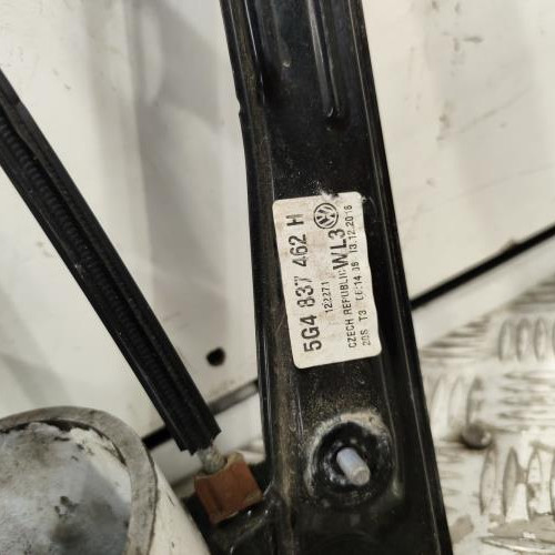 97401378-3ea4f760-3cbc-409f-b30f-c1e0ac21ec12-Piece-Leve-vitre-electrique-avant-droit-5G4837462H-VOLKSWAGEN-GOLF-7-PHASE-1-7bc0e994579dfe2bcfdaa17070b6726e7f72f4f95fb2838aed685721c3000951_m.jpg