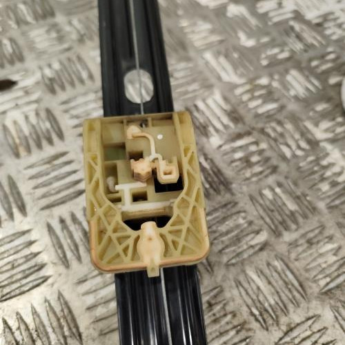 97401378-8f83860b-37ae-4241-93f5-3d299b31e5e5-Piece-Leve-vitre-electrique-avant-droit-5G4837462H-VOLKSWAGEN-GOLF-7-PHASE-1-747335816a19eb7849c50efd02ad04d78d5f694a428fbea5372568ad3df845bf_m.jpg