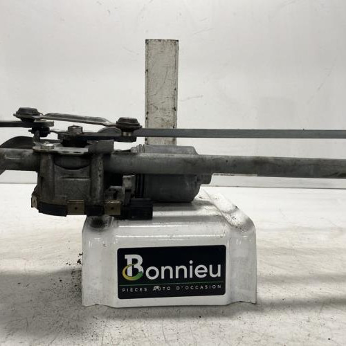 Moteur essuie glace avant