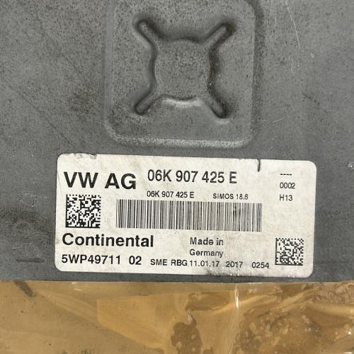 97403126-b7a6a5aa-2456-4d2a-a466-1f9c85b81185-Piece-Calculateur-moteur-8V0906259K5G0-VOLKSWAGEN-GOLF-7-PHASE-1-5d2f16551f7bb5a2a06c4476f70391e7f79080851a7a1e47aa7ac0ee53cedf77_m.jpg