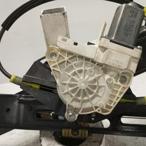 97676704-e4c35e4c-7609-479d-9e32-356071bd6aef-Piece-Leve-vitre-electrique-avant-droit-7N0837462J-SEAT-0c02ff5ee259d2226d1d5b1f7d1db1ffe36623c6e2184ec0022b3c32f94d77f0_m.jpg