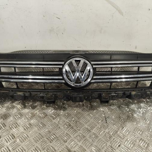 97974165-0eac35ff-7800-4d57-ad95-887ce3d2f00a-Piece-Calandre-5N0853651J9B9-VOLKSWAGEN-TIGUAN-1-PHASE-2-bc572b893466840c30e6cf600b034f0e0fbc8496f82e417a64bb50d9b6402d08_m.jpg