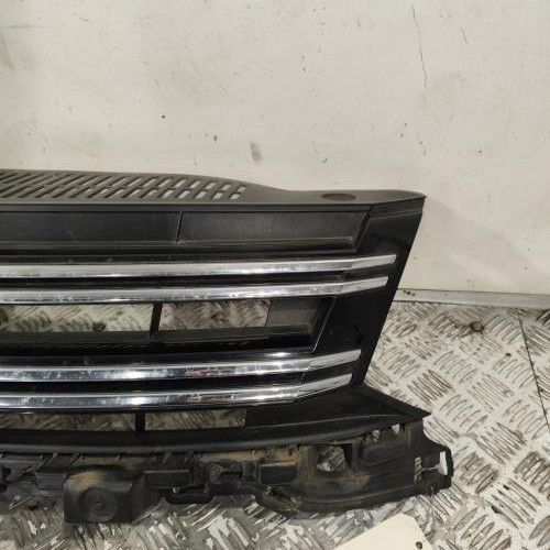 97974165-a2e8a331-77ba-41f4-a1a3-4810bee25601-Piece-Calandre-5N0853651J9B9-VOLKSWAGEN-TIGUAN-1-PHASE-2-4cd491e92b41ec9d1f9b01cf969cf0ae20f0ddaab6e6ab2c6d84872e34af52d1_m.jpg