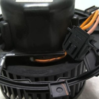 97976437-86504435-af4e-4b9f-870b-ef562cf47b86-Piece-97976437-Ventilateur-chauffage-1K1820015Q-VOLKSWAGEN-TIGUAN-1-PHASE-2-20-TDI-16V-TURBO-b2daab78aebc4391b24380ef1b9fd89f574880015cdcb3f42afab47c8bcf4304_m.jpg