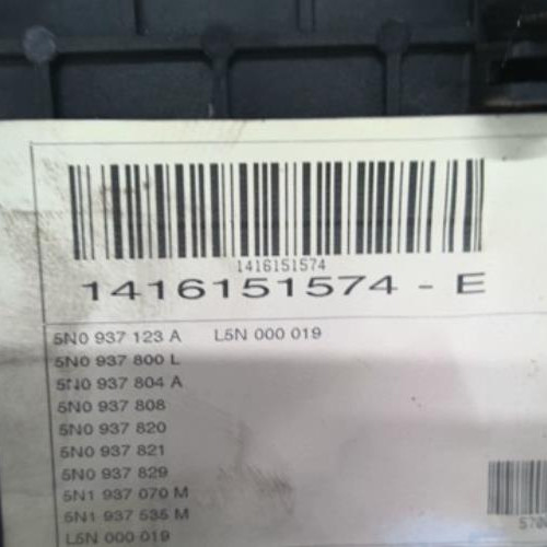 98071351-f1560ad6-4ced-4a25-9b76-8c5635bd5e05-Piece-98071351-Boitier-servitude-moteur-5N0937123A-VOLKSWAGEN-TIGUAN-1-PHASE-2-20-TDI-16V-TURBO-01c2daa2b9913f7ad3799f8a129bcbf7bfc043ae1cb39a43b739a395814f1278_m.jpg