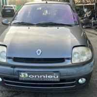 Vehicule-RENAULT-CLIO%25202%2520PHASE%25201-2000-b4007b86d1784b59bee89a2284b3ab6d349080410ab4b82c825dc086e4a68924_m.jpg