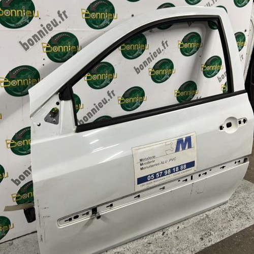 98712748-71731633-5ade-4683-8628-bda0aec7b4fa-Piece-Porte-avant-gauche-7751476108-RENAULT-CLIO-3-PHASE-2-0a4d51cdfecb276c46d66b02755df84e9f59b000ff285ac0a2073b95d9247d12_m.jpg