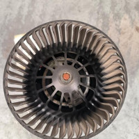 98853224-e0570681-d296-477e-b790-9d0d5a4ebd79-Piece-Ventilateur-chauffage-1755160-FORD-FOCUS-2-PHASE-2-78e7718d25456b6189b56c8db37ada56ad26992bd18c242d710bdccc15f93a9d_m.jpg