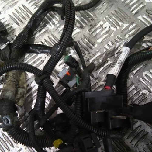 98855170-22d7b3bf-0eab-40f6-b7ae-f9d91632a0b1-Piece-98855170-Faisceau-moteur-1520390-FORD-FOCUS-2-PHASE-2-25i-20V-L5-TURBO-ST-609ce783ea59ce41570c7026b2ce032ef407acf0c0af5a702bb122aab7baa33b_m.jpg