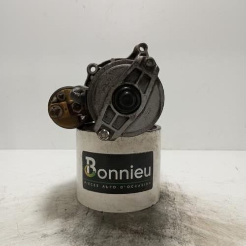 98908253-88326a1c-1d6a-4766-9de7-a59febb4cae4-Piece-Demarreur-5802AW-PEUGEOT-EXPERT-4-e01da75d4ff83785c544b9e151d17395812af7ffafd5d196b6de1b67418c627a_m.jpg