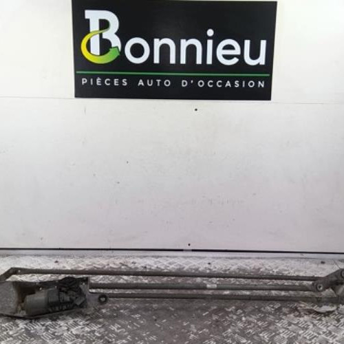 Moteur essuie glace avant