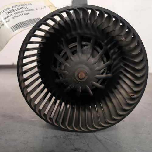 98916451-4ab05371-2847-44b1-97f7-bc24a031ee28-Piece-Ventilateur-chauffage-7701209802-RENAULT-GRAND-MODUS-PHASE-2-7c8dee9a82c5bd452551a32aef1f220a48c94fdd409b6aae3d3c12db6ca115d7_m.jpg