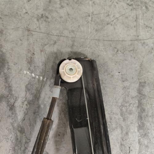 99078788-c26d34a0-fe76-44bf-b488-7160eab37a8f-Piece-Leve-vitre-electrique-avant-droit-71740121-ALFA-ROMEO-159-903a25a1ea017d5aca594950ca61f9d8dfe5faf2b7dd4b29d72c9b055ccfef21_m.jpg