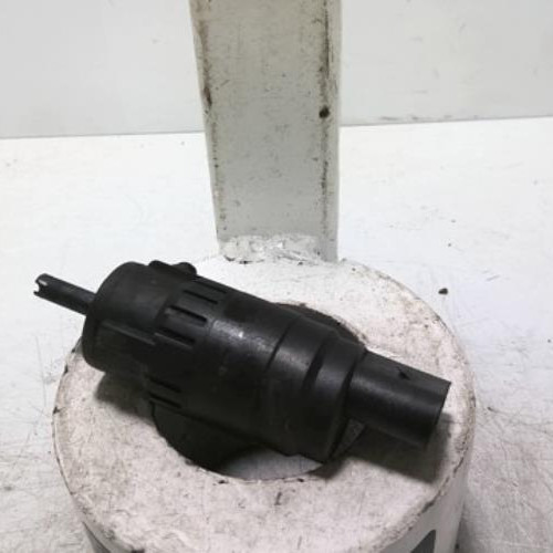 99256436-df07f8cb-de84-43bb-b71a-bb7c5962959c-Piece-99256436-Pompe-lave-glace-avant-1K5955651-VOLKSWAGEN-EOS-CABRIO-PHASE-1-14-TSI-16V-TURBO-c7ab84db5e3ee4fb2b6873e405814afb0619d56b78f0756a974f837ec5efc57b_m.jpg