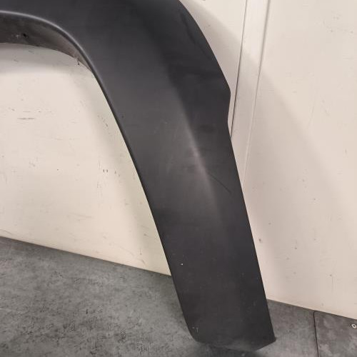 99348402-748dd6af-7dec-43cd-bf6e-f1ec7c190d9a-Piece-Extension-daile-avant-gauche-JEEP-CHEROKEE-2-PHASE-1-b99e79c10a5a32414cf110a851156f80d8036813e9bd52cb49c18474f48a7565_m.jpg