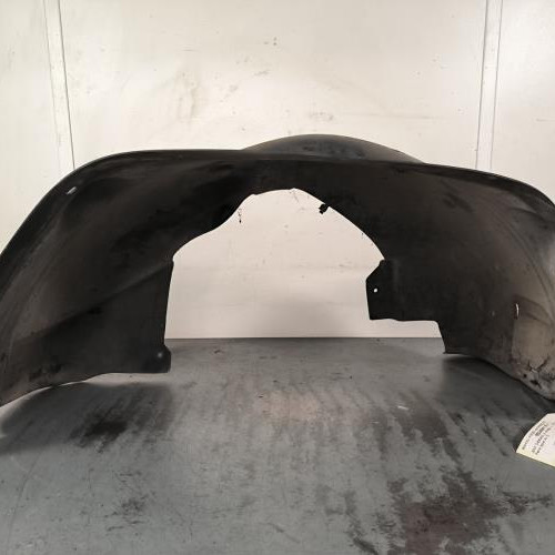 Pare boue avant droit