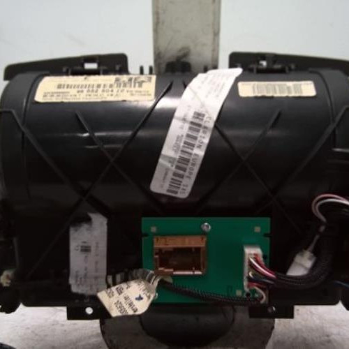 99357946-a73ede44-5d4e-4a7d-9eed-f9e46ee7b691-Piece-99357946-Ecran-GPS-9801739680-PEUGEOT-RCZ-PHASE-2-COUPE-20-HDI-16V-TURBO-7d8313ff96c97ec8f70112282f7ad6f98d9437225e226c561353fba23bd034cd_m.jpg