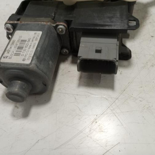 99357957-8aafb513-5474-4fe0-867d-83779c9481f6-Piece-Leve-vitre-electrique-avant-droit-9222GW-PEUGEOT-RCZ-PHASE-2-COUPE-f59133285e211fe41a0d1e2ce12c330f7086669aa2c302d819c423db41b0bf37_m.jpg