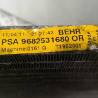 99358043-23ea622e-29bd-4f87-a7e4-f4db21834ebe-Piece-99358043-Condenseur-de-clim-6455HJ-PEUGEOT-RCZ-PHASE-2-COUPE-20-HDI-16V-TURBO-f637fe46478f5247e6b59e9cfff607a8af96dc7ccaa506c82edddd2bf345cf41_m.jpg